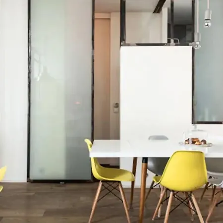 Appartement Two Bd Modern Loft Near Montmartre! Parijs