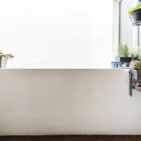 Two Bd Modern Loft Near Montmartre!